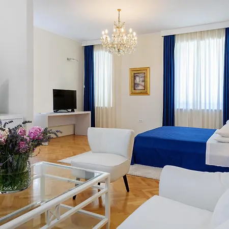 Palace Schoen Milesi Bed & Breakfast Split