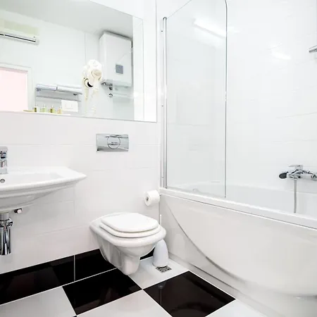 Couette-café Palace Schoen Milesi 4*