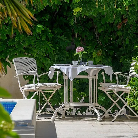 Palace Schoen Milesi 4* Спліт